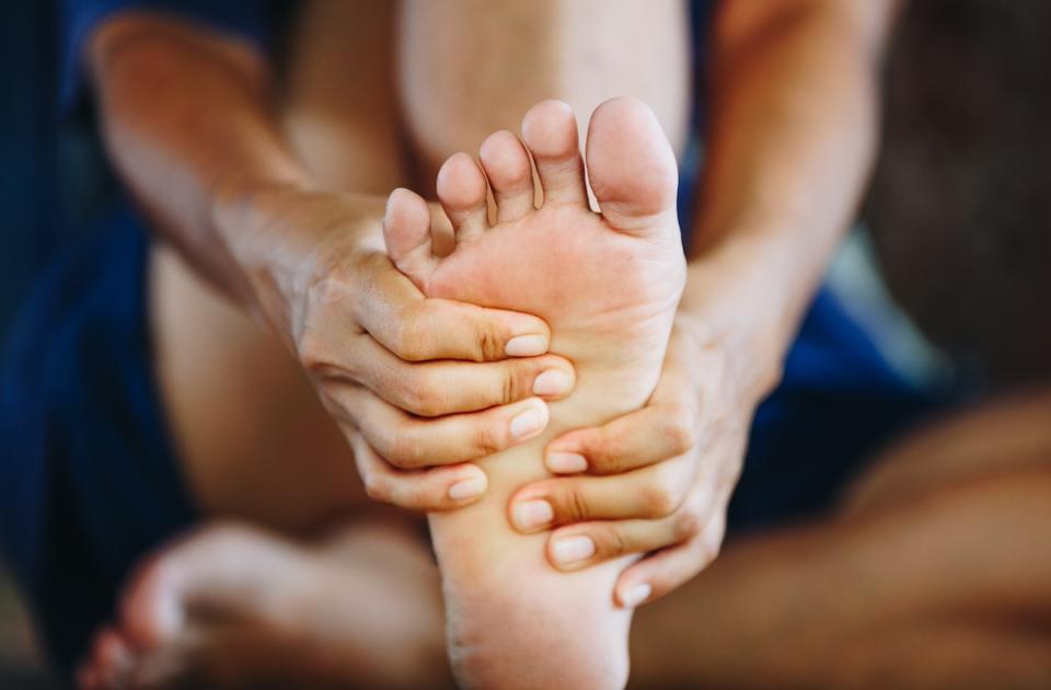 How to prevent foot injuries