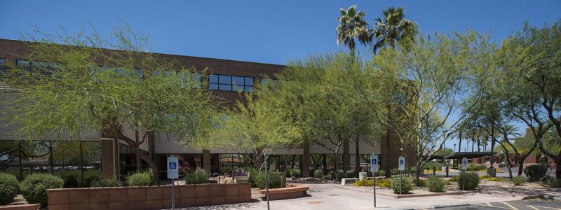 Medical building on the HonorHealth Scottsdale Osborn Medical Center campus